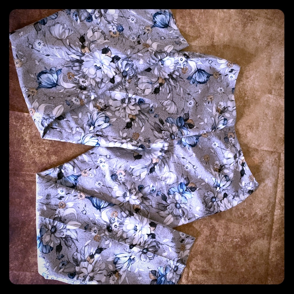 Floral print career pants